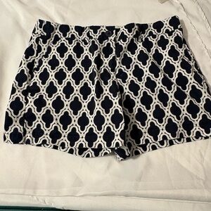 Crown & Ivy Women’s size 12 Navy‎ Blue and White Novelty Print Shorts